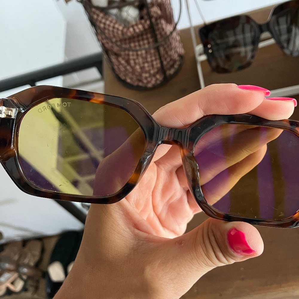 Tom Ford Brown Sunglasses for Women - Picture 10 of 14